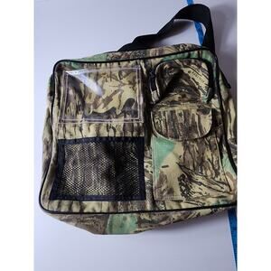 REALTREE Green Camo Square Crossbody Daypack Bag